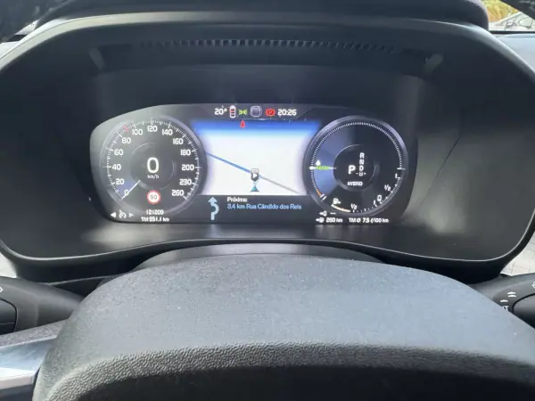 Volvo XC 40 2021 - 24500 EUR, 121000 km - AUTO.MOTO.pt - 121000km - foto 31 de 42