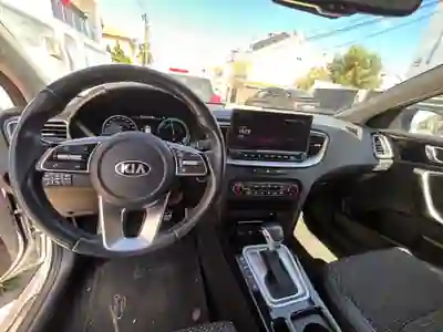 Kia XCeed 2021 - 19500 EUR, 166100 km - 166100km - foto 8 de 14