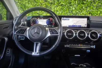 Mercedes-Benz A 250 Limousine 2023 - 31900 EUR, 33000 km - AUTO.MOTO.pt - 33000km - foto 11 de 14