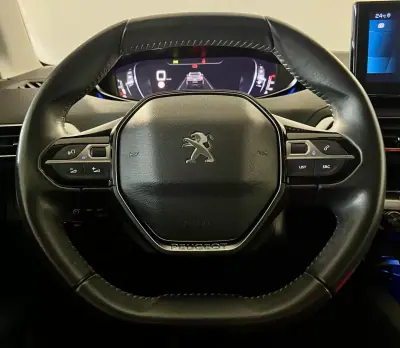 Peugeot 3008 2022 - 17500 EUR, 128000 km - 128000km - foto 14 de 38