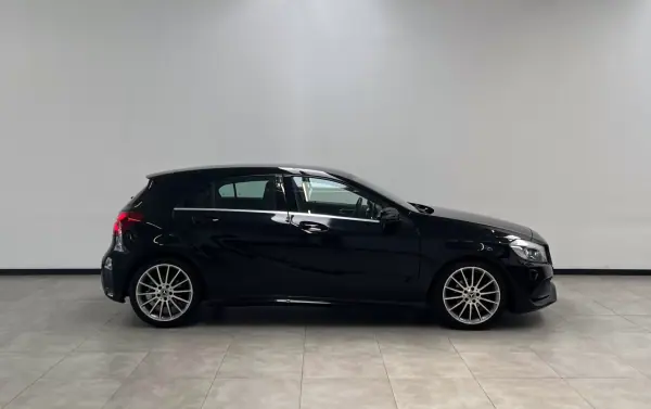 Mercedes-Benz A 180 2018 - 17900 EUR, 73000 km - AUTO.MOTO.pt - 73000km - foto 8 de 17