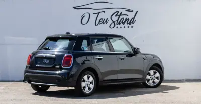 MINI 5 Portas 2022 - 16999 EUR, 153000 km - AUTO.MOTO.pt - 153000km - foto 2 de 38