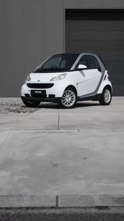 Smart Fortwo Cabrio 2008 - 6250 EUR, 160000 km - AUTO.MOTO.pt - 160000km - foto 2 de 27
