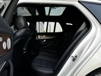 Mercedes-Benz E 300 2019 - 33490 EUR, 105000 km - AUTO.MOTO.pt - 105000km - foto 32 de 46