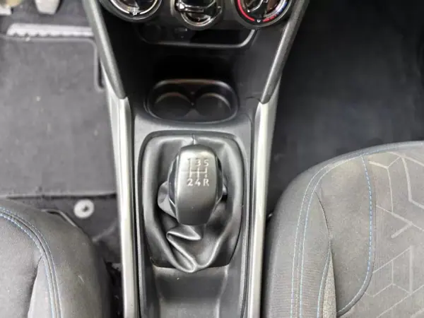 Peugeot 2008 2018 - 10399 EUR, 110600 km - AUTO.MOTO.pt - 110600km - foto 37 de 38