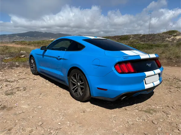 Ford Mustang 2017 - 32900 EUR, 97000 km - AUTO.MOTO.pt - 97000km - foto 5 de 12