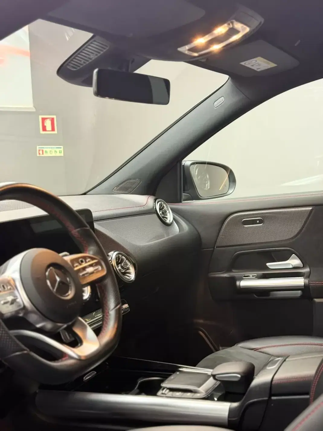 Mercedes-Benz EQA 2021 - 33250 EUR, 59700 km - AUTO.MOTO.pt - 59700km - foto 13 de 18
