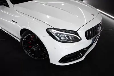 Mercedes-Benz C 63 AMG 2016 — foto 3 de 16