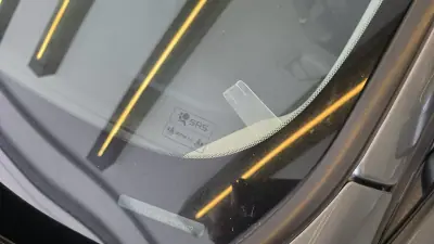 Volvo XC 60 2018 - 23500 EUR, 242396 km - AUTO.MOTO.pt - 242396km - foto 32 de 55