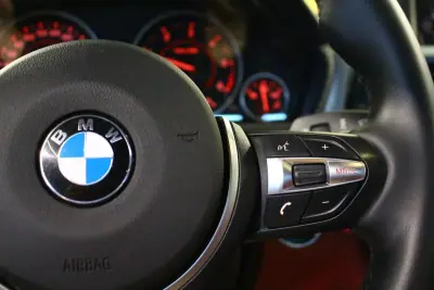 BMW 418 2017 - 20400 EUR, 194000 km - AUTO.MOTO.pt - 194000km - foto 18 de 23