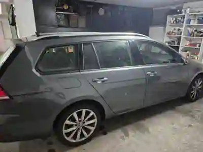 Volkswagen Golf Variant 2017 - 13890 EUR, 195000 km - AUTO.MOTO.pt - 195000km - foto 12 de 15