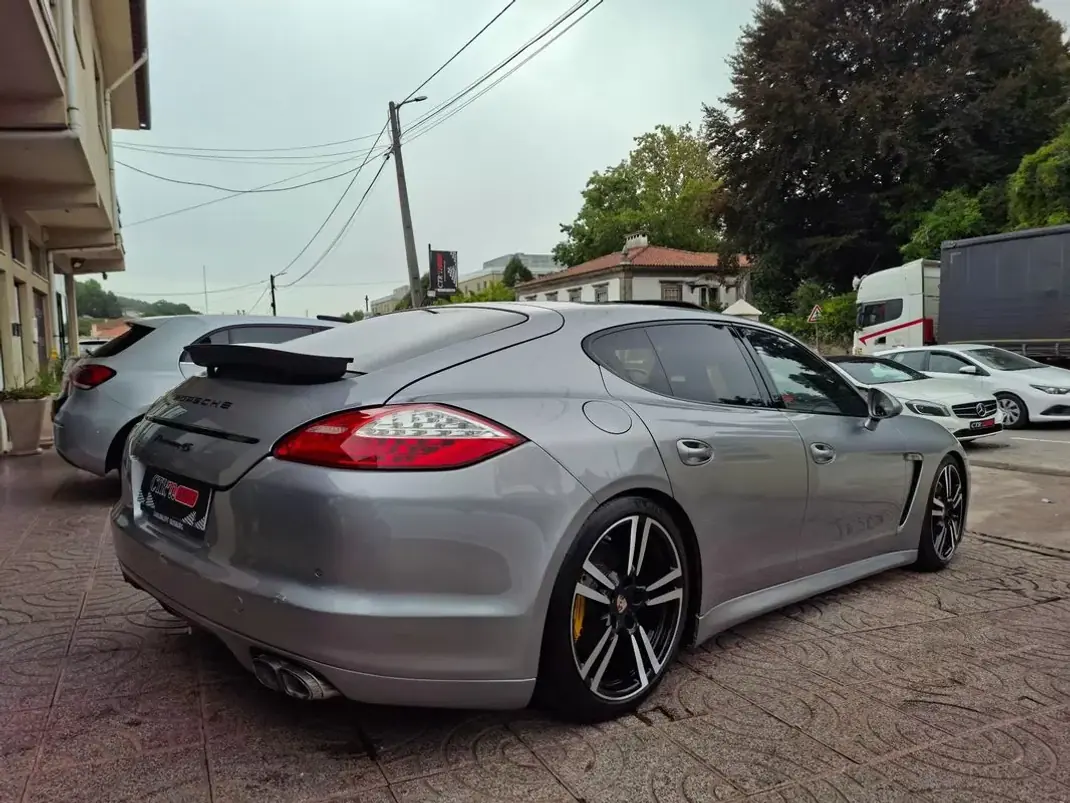 Porsche Panamera 2011 - 47900 EUR, 133621 km - 133621km - foto 8 de 36