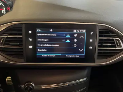 Peugeot 308 2019 - 10990 EUR, 130000 km - 130000km - foto 32 de 38
