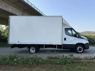 Iveco Daily 2019 - 28990 EUR, 175000 km - 175000km - foto 6 de 27