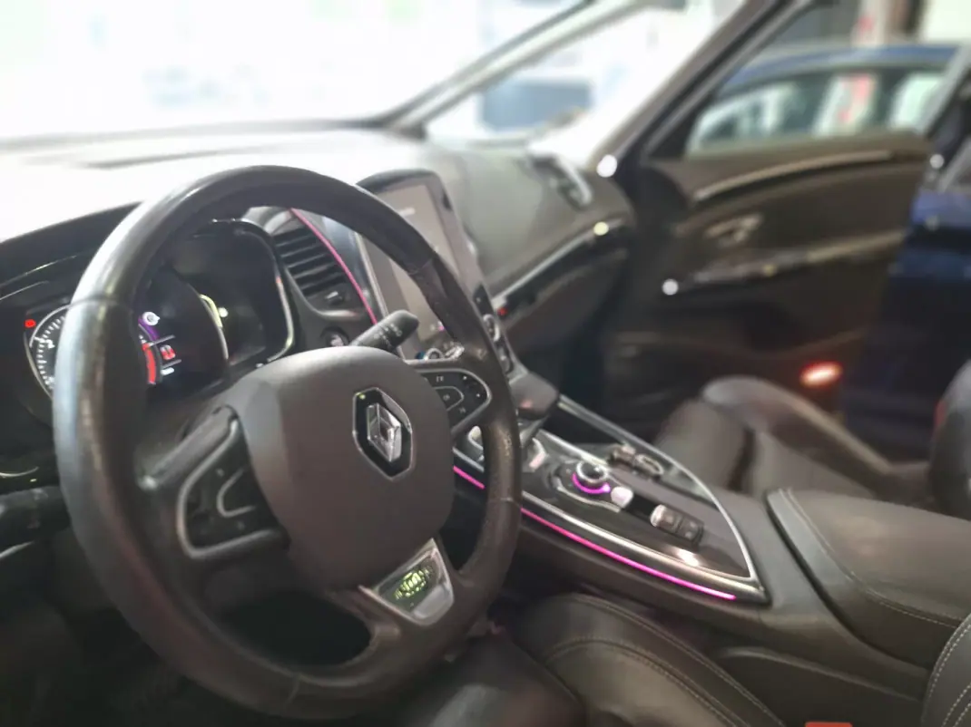 Renault Espace 2015 - 12490 EUR, 253000 km - 253000km - foto 7 de 28