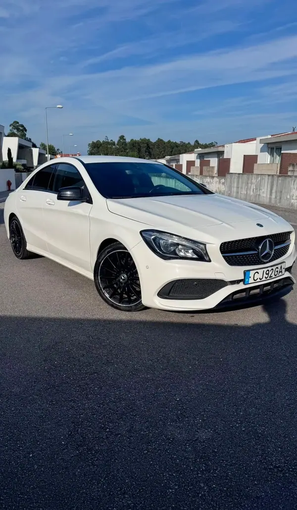Mercedes-Benz CLA 180 2018 — foto 2 de 15