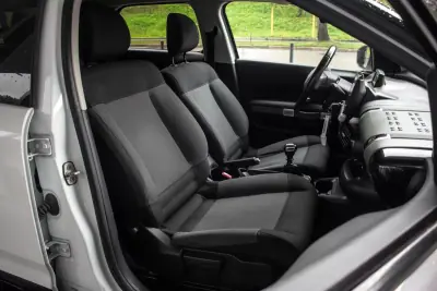 Citroën C4 Cactus 2019 - 12550 EUR, 90175 km - AUTO.MOTO.pt - 90175km - foto 25 de 41