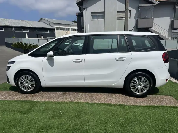 Citroën C4 Spacetourer 2020 - 14500 EUR, 197000 km - AUTO.MOTO.pt - 197000km - foto 18 de 58