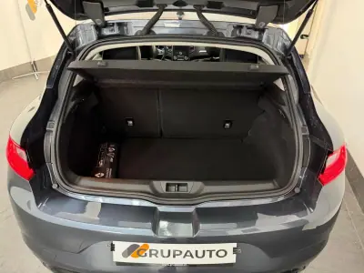 Renault Mégane 2017 - 11990 EUR, 102000 km - 102000km - foto 30 de 32