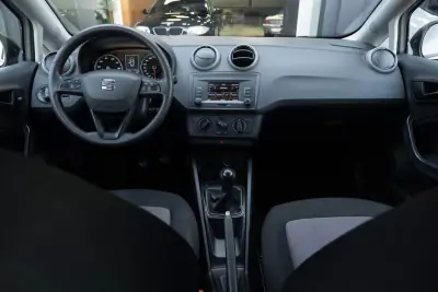 SEAT Ibiza 2016 - 9900 EUR, 48656 km - AUTO.MOTO.pt - 48656km - foto 3 de 16