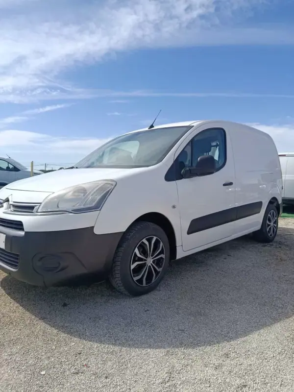 Citroën Berlingo 2013 — photo 2 of 4