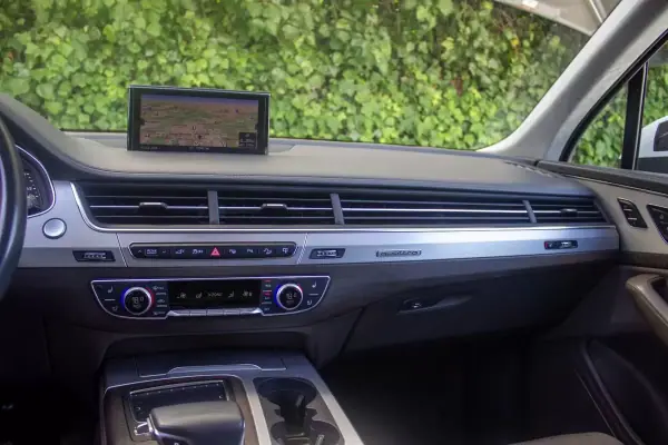 Audi Q7 2017 - 33900 EUR, 199000 km - AUTO.MOTO.pt - 199000km - foto 11 de 23