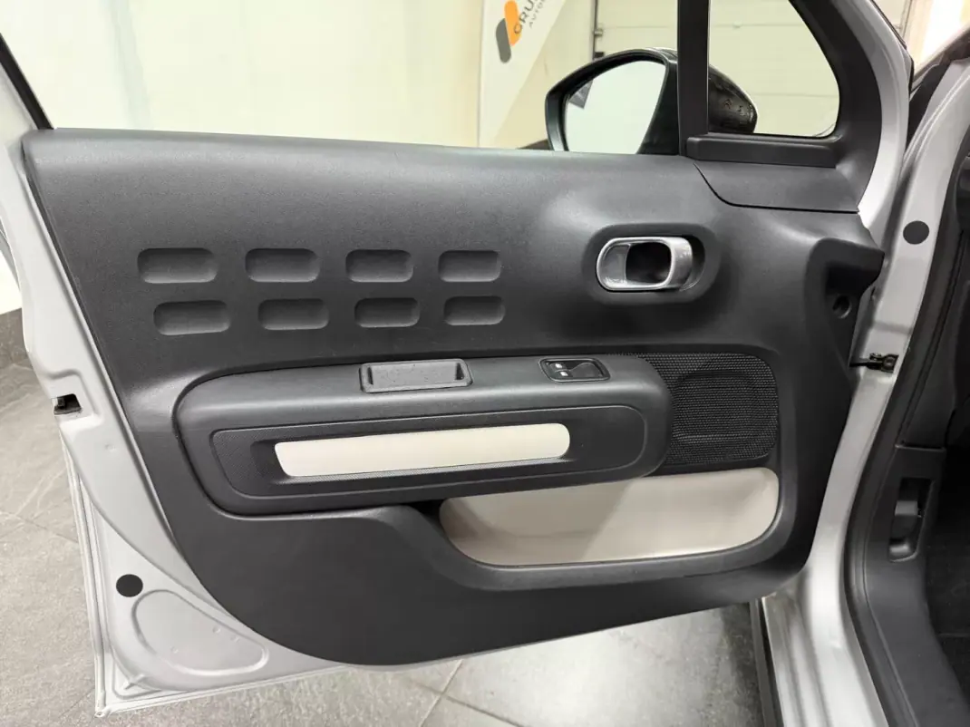 Citroën C3 2017 - 10490 EUR, 133000 km - 133000km - foto 23 de 25
