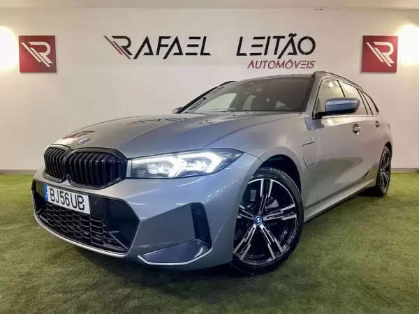 BMW 320 e Pack Desportivo M Auto 2024 Híbrido Plug-In — 59 000 km · Ilha de Porto Santo BMW 320 2024
