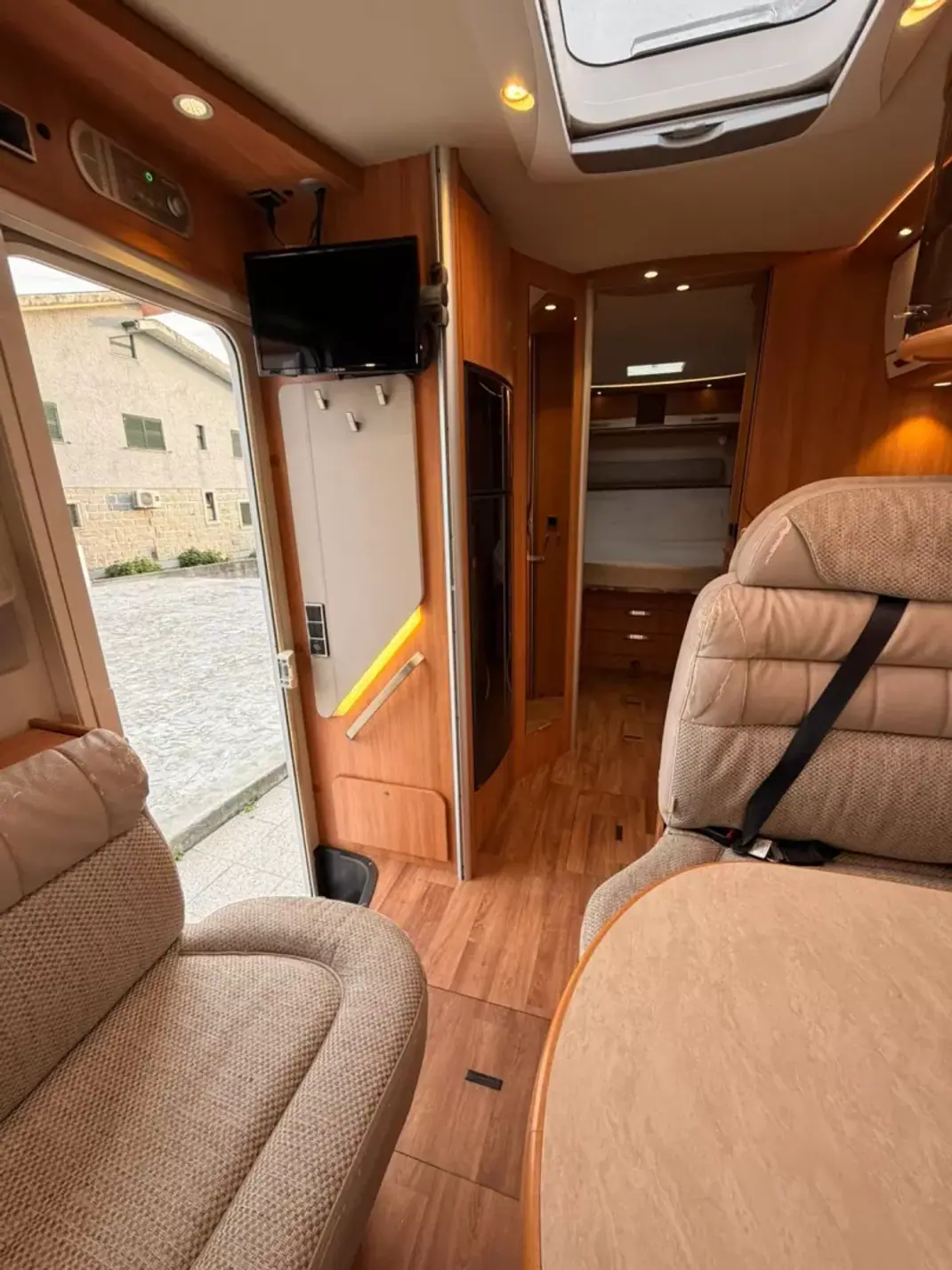 Fiat Ducato 2017 - 72500 EUR, 53000 km - AUTO.MOTO.pt - 53000km - foto 9 de 14