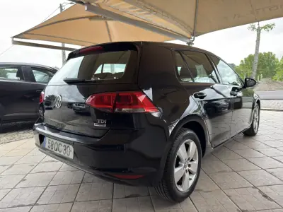 Volkswagen Golf 2015 - 12500 EUR, 195718 km - AUTO.MOTO.pt - 195718km - foto 7 de 27