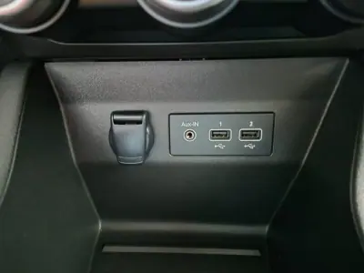 Renault Clio 2023 - 17500 EUR, 53777 km - AUTO.MOTO.pt - 53777km - foto 14 de 26