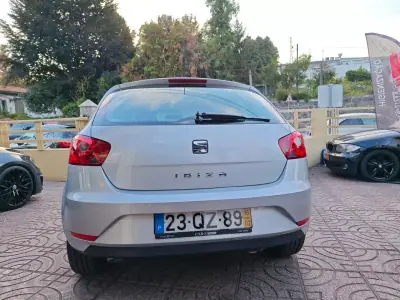 SEAT Ibiza 2016 - 10900 EUR, 80000 km - AUTO.MOTO.pt - 80000km - foto 11 de 29