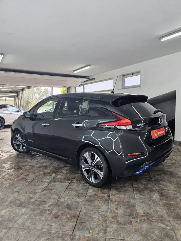 Nissan Leaf 2019 - 19500 EUR, 25097 km - AUTO.MOTO.pt - 25097km - foto 8 de 41