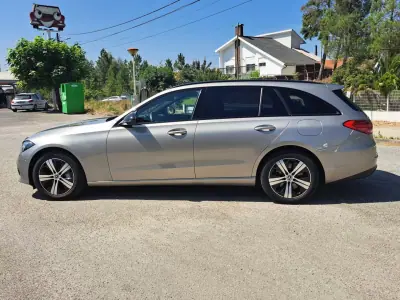 Mercedes-Benz C 300e 2022 - 39990 EUR, 59000 km - AUTO.MOTO.pt - 59000km - foto 10 de 47