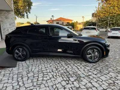 Ford Mustang Mach-E 2021 - 28990 EUR, 118000 km - AUTO.MOTO.pt - 118000km - foto 5 de 42