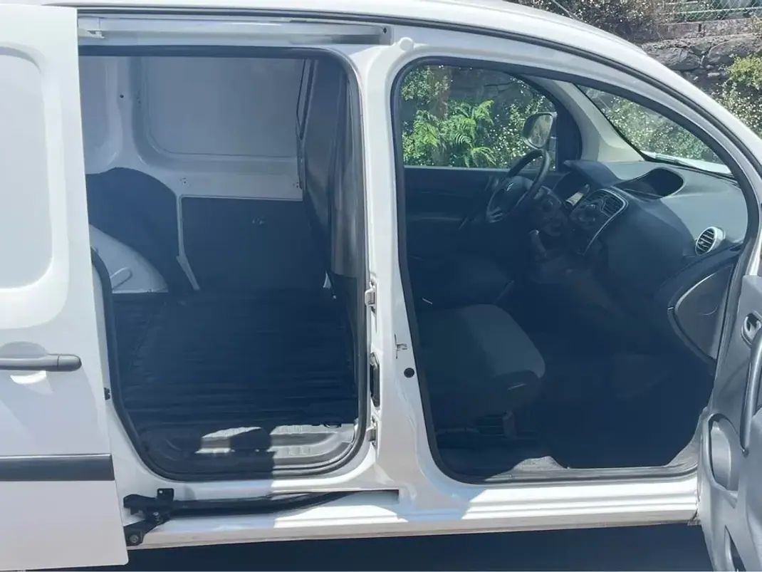 Renault 2018 - 14500 EUR, 78000 km - 78000km - foto 4 de 6