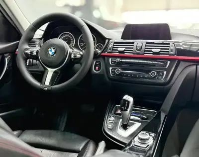 BMW 320 2015 - 18950 EUR, 212712 km - AUTO.MOTO.pt - 212712km - foto 15 de 28