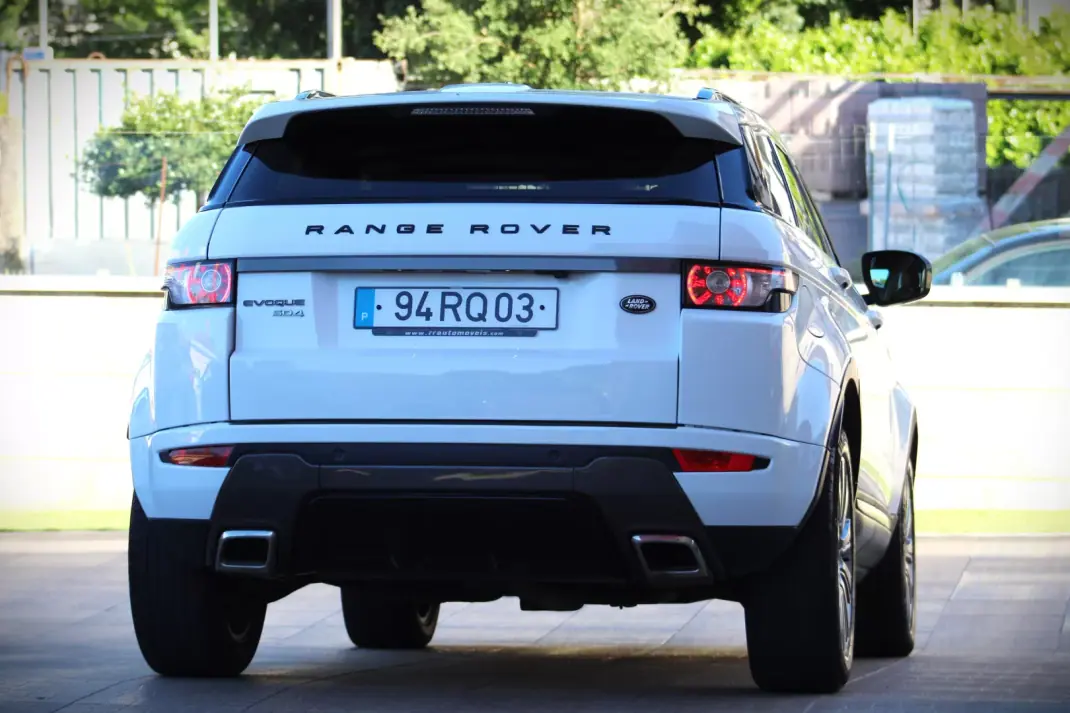 Land Rover Range Rover Evoque 2013 - 18990 EUR, 209500 km - AUTO.MOTO.pt - 209500km - foto 50 de 50
