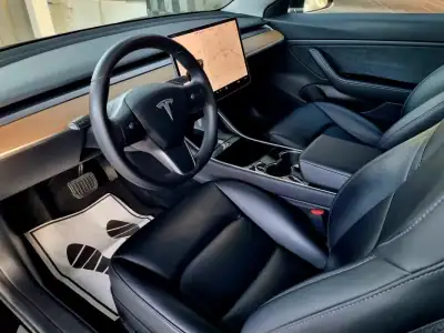 Tesla Model 3 2019 - 22500 EUR, 56000 km - AUTO.MOTO.pt - 56000km - foto 20 de 20