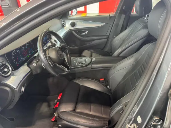 Mercedes-Benz E 300 2021 - 39990 EUR, 84362 km - AUTO.MOTO.pt - 84362km - foto 8 de 16