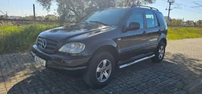 Mercedes-Benz ML 270 2000 - 6990 EUR, 266000 km - AUTO.MOTO.pt - 266000km - foto 2 de 22