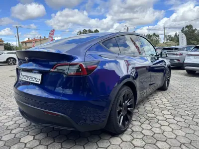 Tesla Model Y 2024 - 34500 EUR, 38000 km - 38000km - foto 7 de 25
