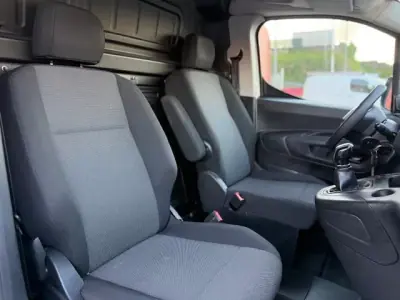 Peugeot PARTNER 1.5 HDI PRO LONGA L2H1 2020 - 11900 EUR, 177000 km - AUTO.MOTO.pt - 177000km - foto 5 de 14