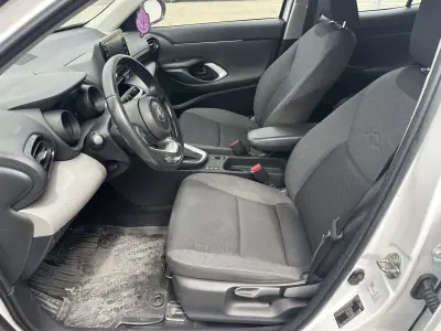 Toyota Yaris Cross 2022 - 20990 EUR, 108000 km - 108000km - foto 11 de 16