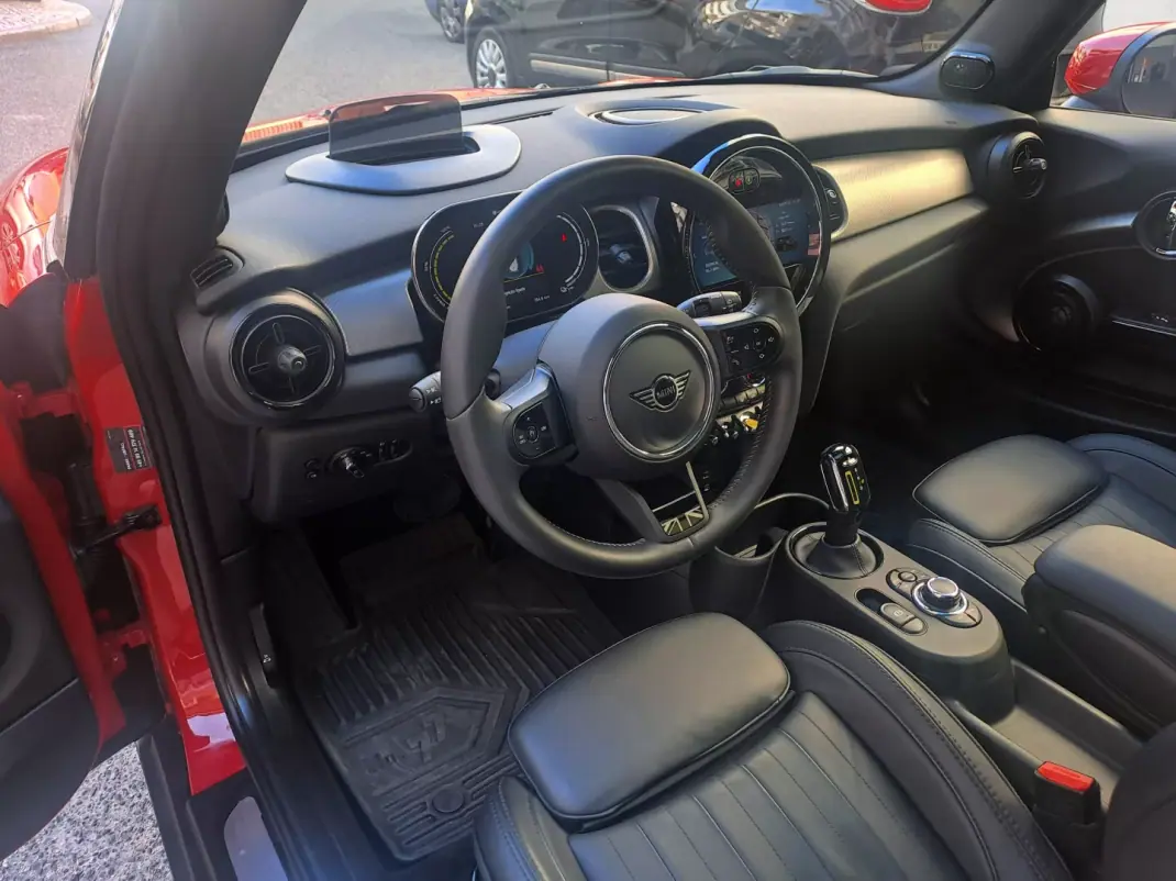 MINI Cooper 2023 - 22500 EUR, 9500 km - AUTO.MOTO.pt - 9500km - foto 9 de 22