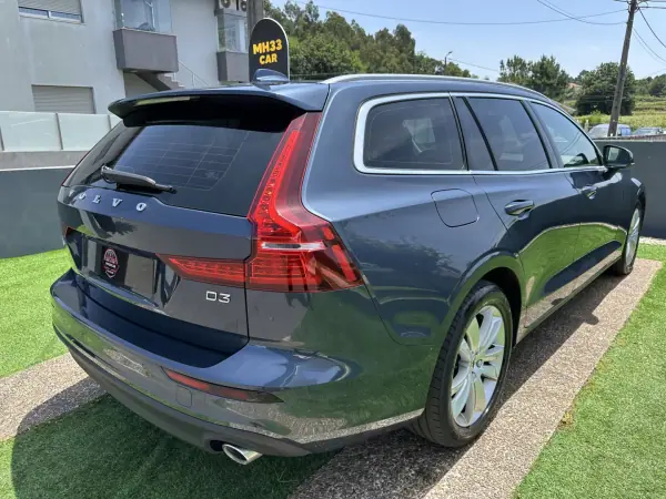 Volvo V60 2020 - 20900 EUR, 100000 km - AUTO.MOTO.pt - 100000km - foto 7 de 59