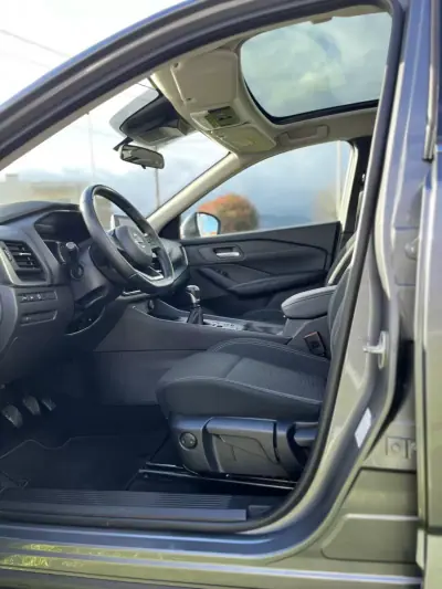 Nissan Qashqai 2022 - 20900 EUR, 85000 km - AUTO.MOTO.pt - 85000km - foto 9 de 12