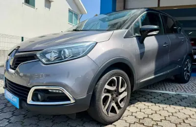 Renault Captur 2014 - 9950 EUR, 160000 km - AUTO.MOTO.pt - 160000km - foto 4 de 13
