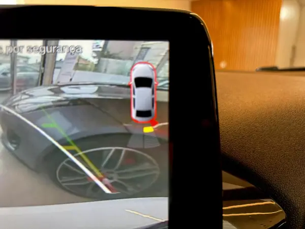 Ford Fiesta 2018 - 11000 EUR, 146800 km - AUTO.MOTO.pt - 146800km - foto 63 de 78