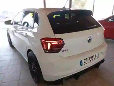 Volkswagen Polo 2018 - 21999 EUR, 176047 km - AUTO.MOTO.pt - 176047km - foto 3 de 13